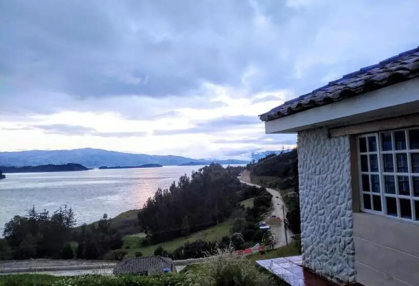 ユースホステル Villa Paola Del Lago