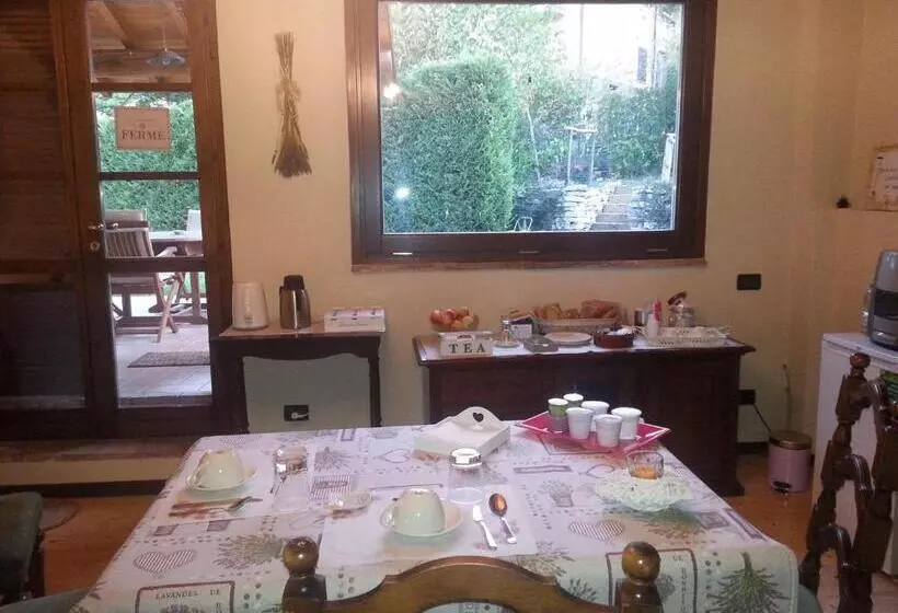 ベッドアンドブレックファースト La Casa Nel Borgo