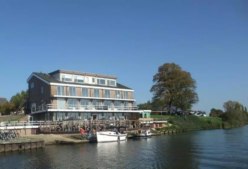 ホテル Aan De Linge