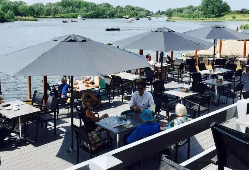 ホテル Aan De Linge