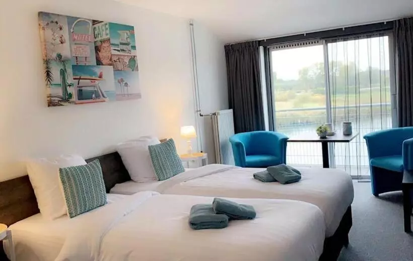 ホテル Aan De Linge