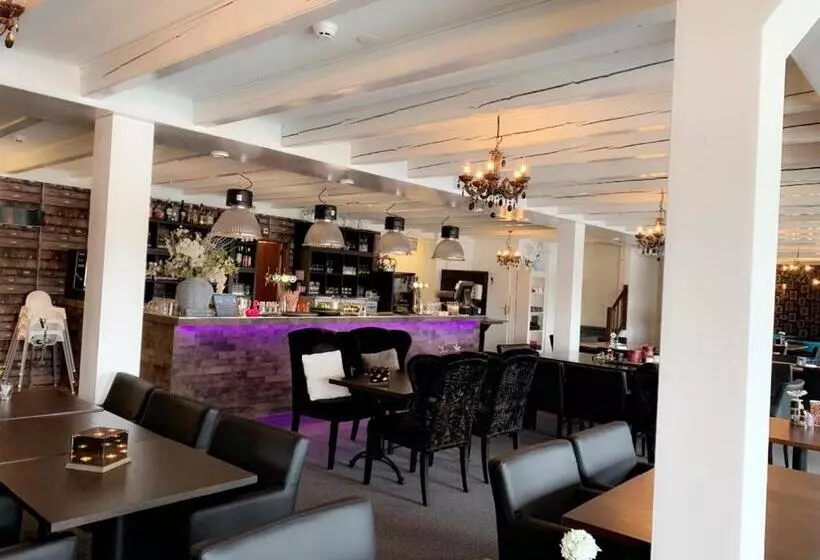 ホテル Aan De Linge