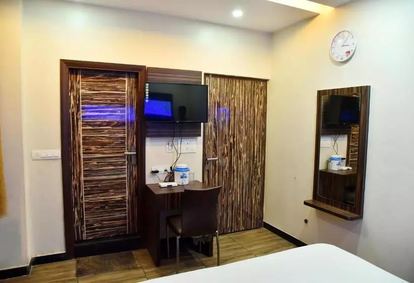 ホテル Midtown & Restaurant