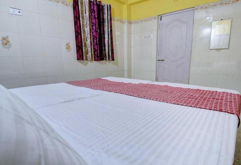 Hotel O Ezhil Residency