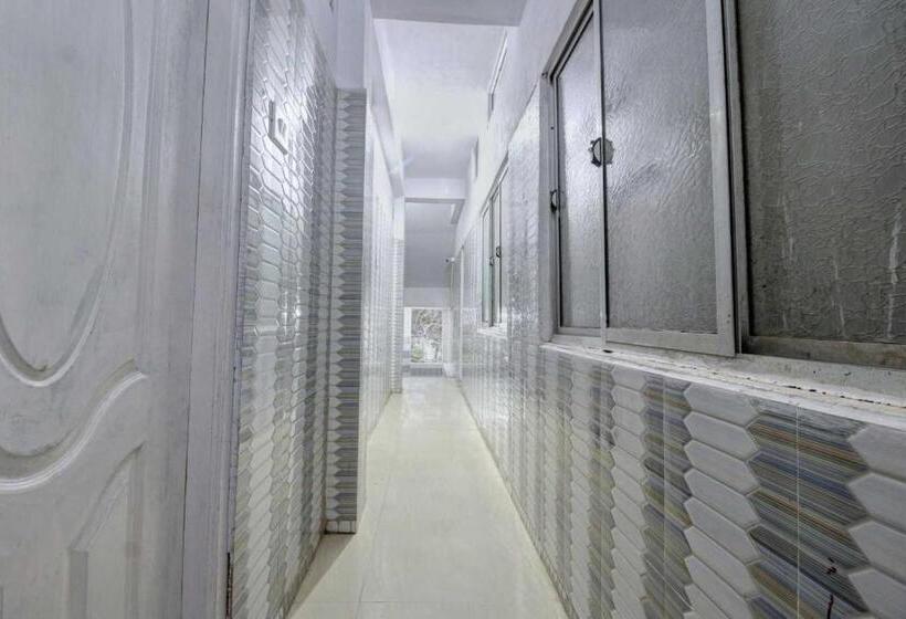 Hotel O Ezhil Residency