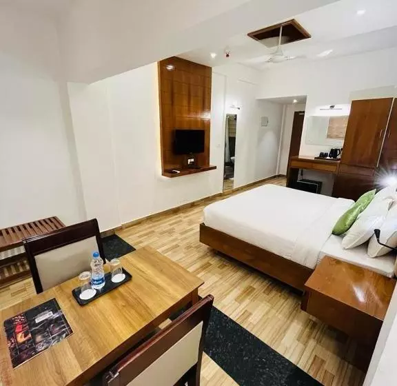 Hotelli Queens Tourist Home