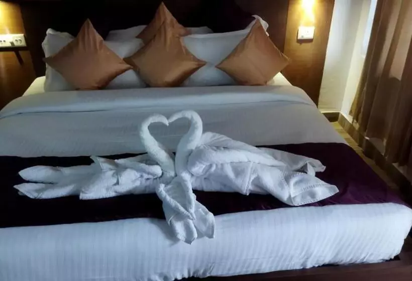 Hotelli Queens Tourist Home