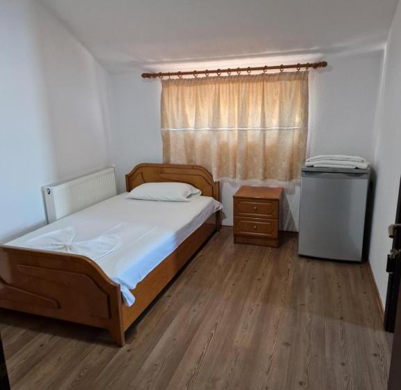 هتل Restaurant Savoja