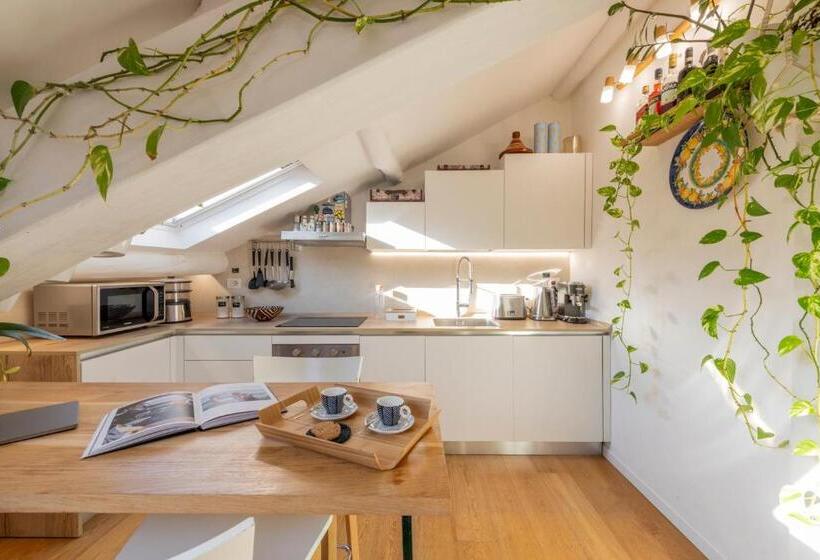 膳宿费 Bright Attic And Studio In The Heart Of Milan