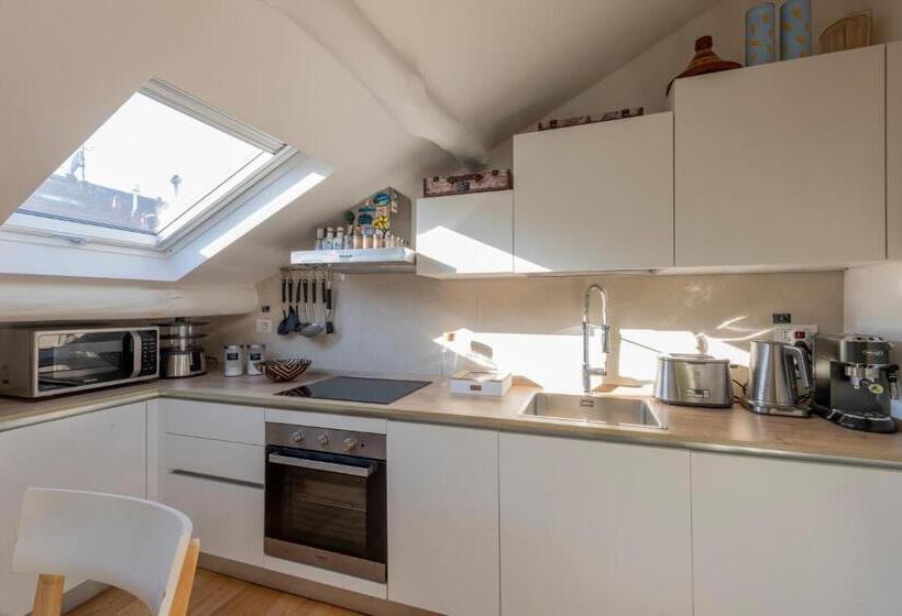 膳宿费 Bright Attic And Studio In The Heart Of Milan