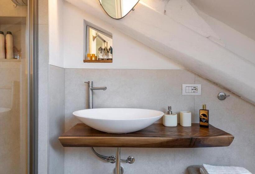 膳宿费 Bright Attic And Studio In The Heart Of Milan