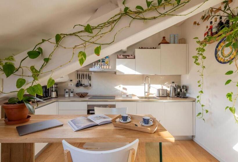 膳宿费 Bright Attic And Studio In The Heart Of Milan