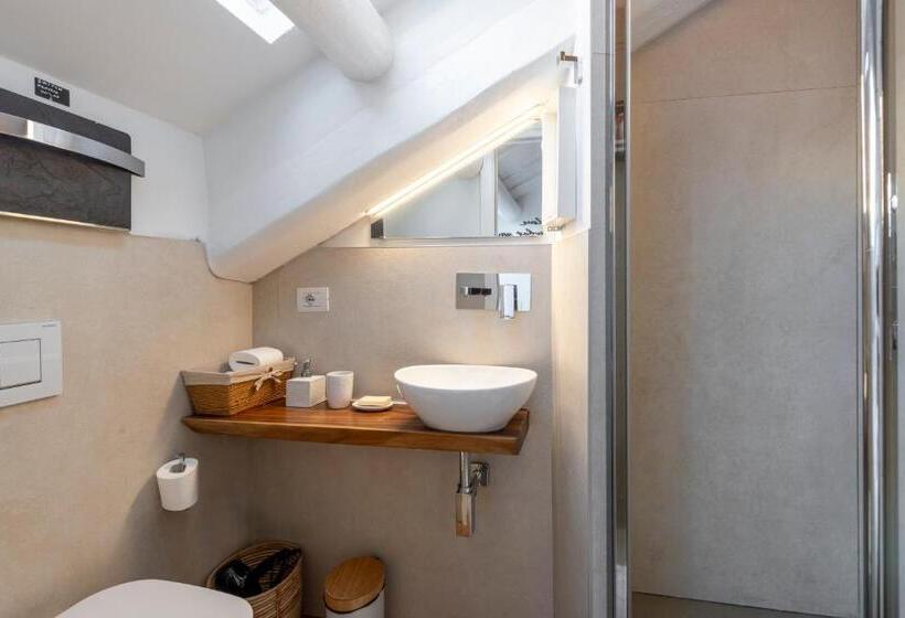 膳宿费 Bright Attic And Studio In The Heart Of Milan