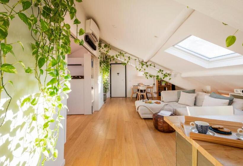 膳宿费 Bright Attic And Studio In The Heart Of Milan