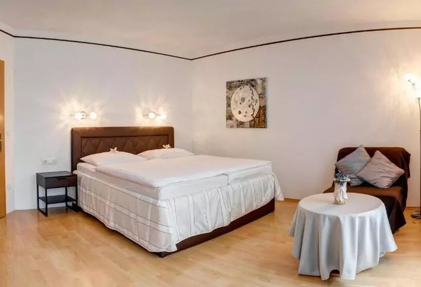 Majatalo Gästehaus Wutschitz