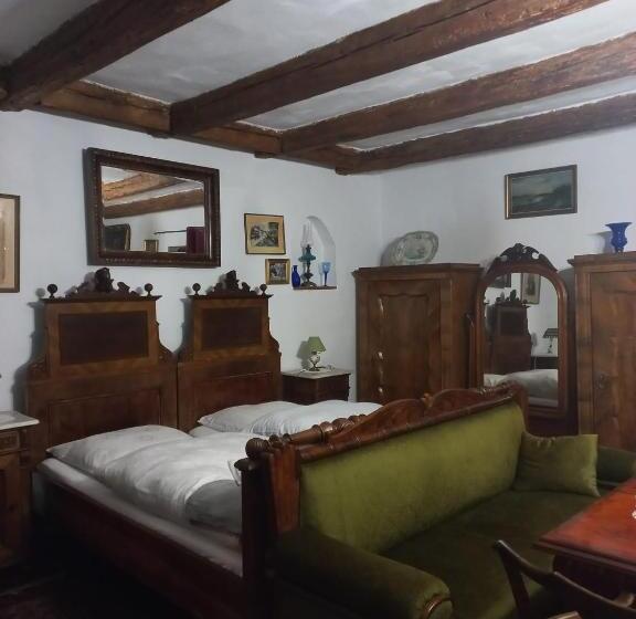 פנסיון La Amadeus & Monica