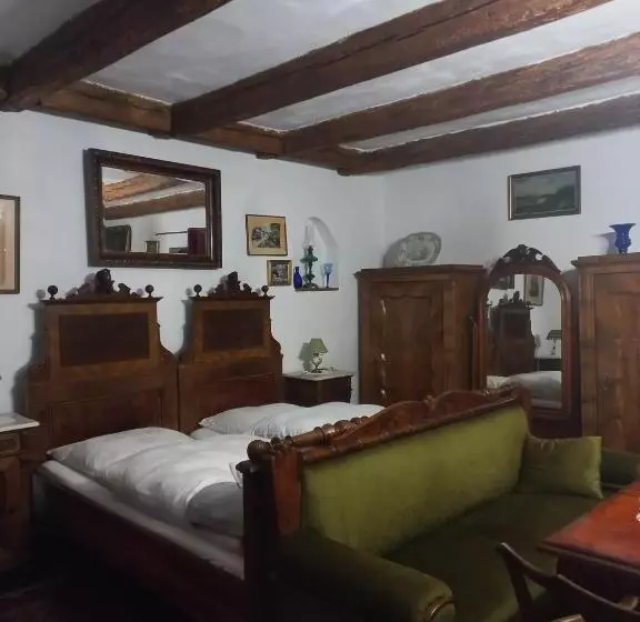 Majatalo La Amadeus & Monica