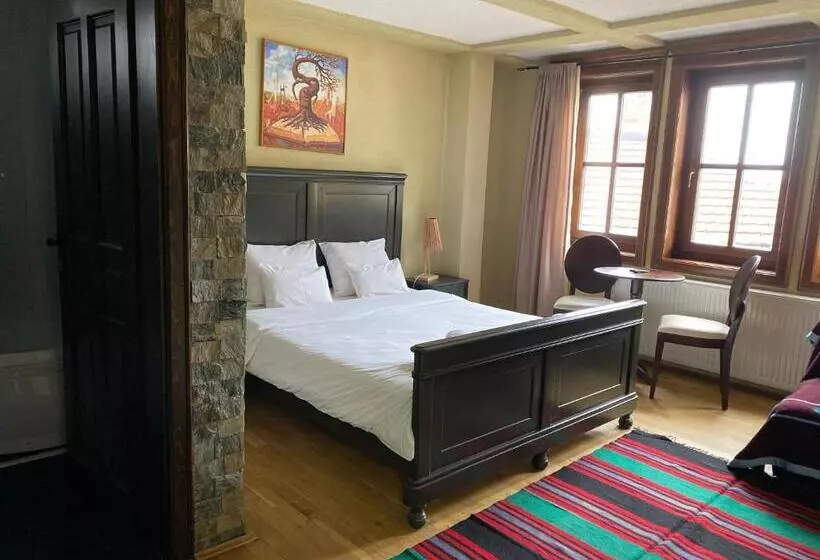 پانسیون Luxury Villa Medusa Temple