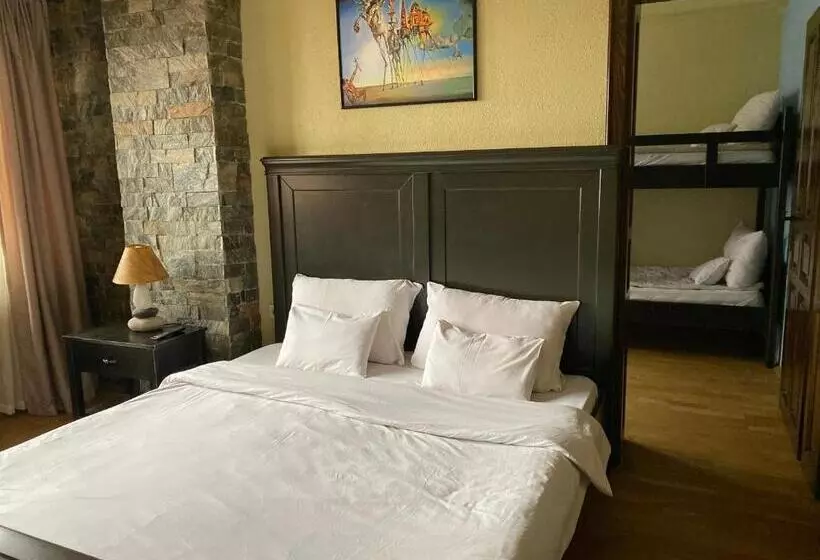 پانسیون Luxury Villa Medusa Temple