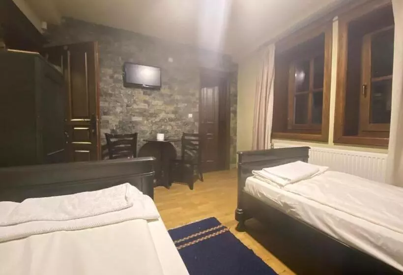 پانسیون Luxury Villa Medusa Temple