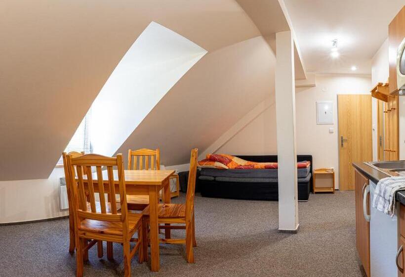 پانسیون Penzion Koula