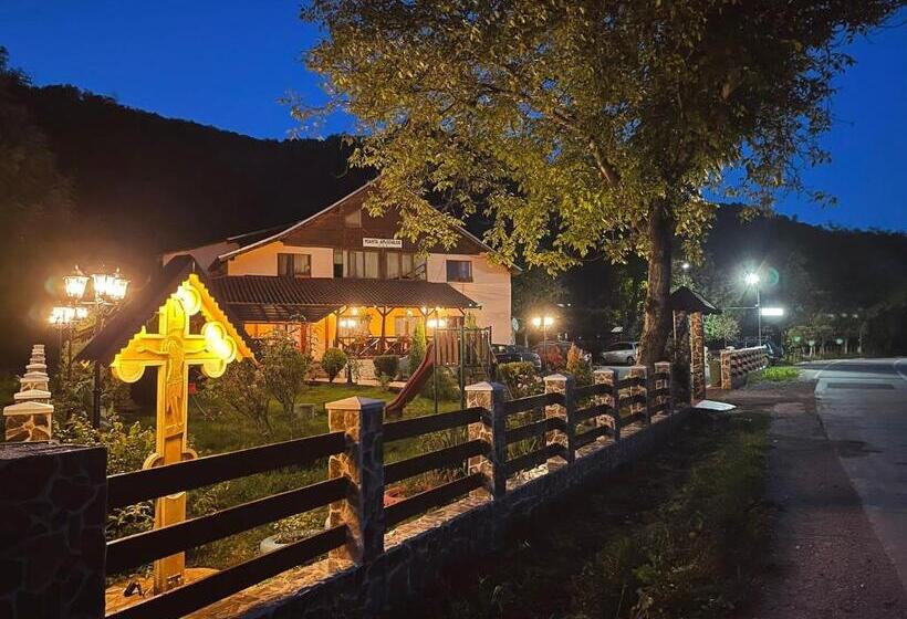 بنسيون Poarta Apusenilor