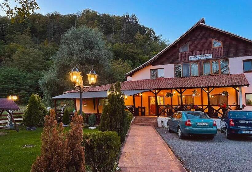 بنسيون Poarta Apusenilor