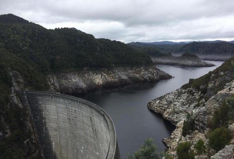 Пансион Scout Hall