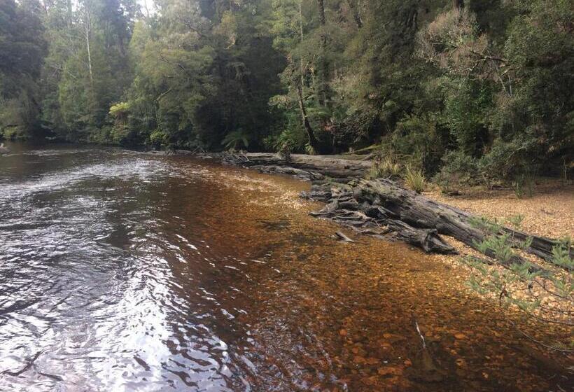 Пансион Scout Hall
