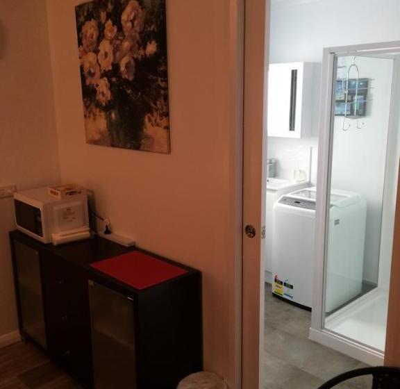 Пансион Scout Hall