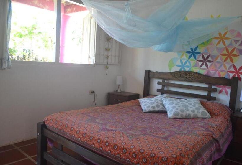 پانسیون Sistarasta