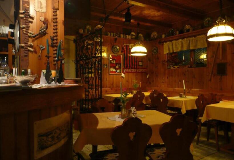 호스텔 Penzion U Urbanů