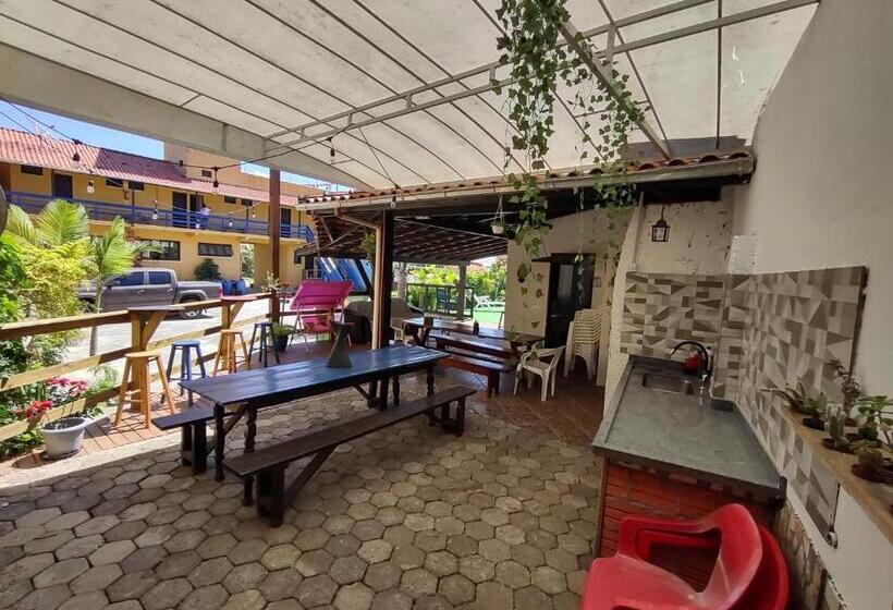 הוסטל Pousada Boto Mar