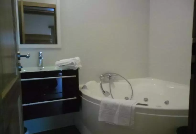 Aamiaismajoitus (B&B) Chambres D Hôtes Les Rondins De La Fecht