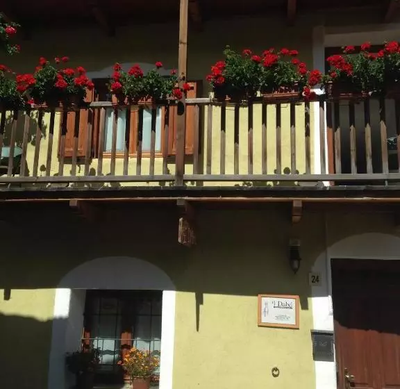 Aamiaismajoitus (B&B) Il Dahù