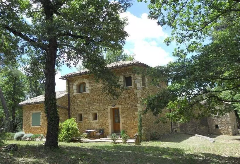 Aamiaismajoitus (B&B) Le Mas De La Pinède