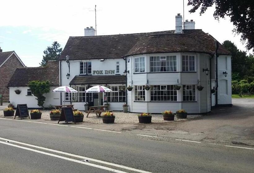 تختخواب و صبحانه Glamping At The Fox Inn Bramdean