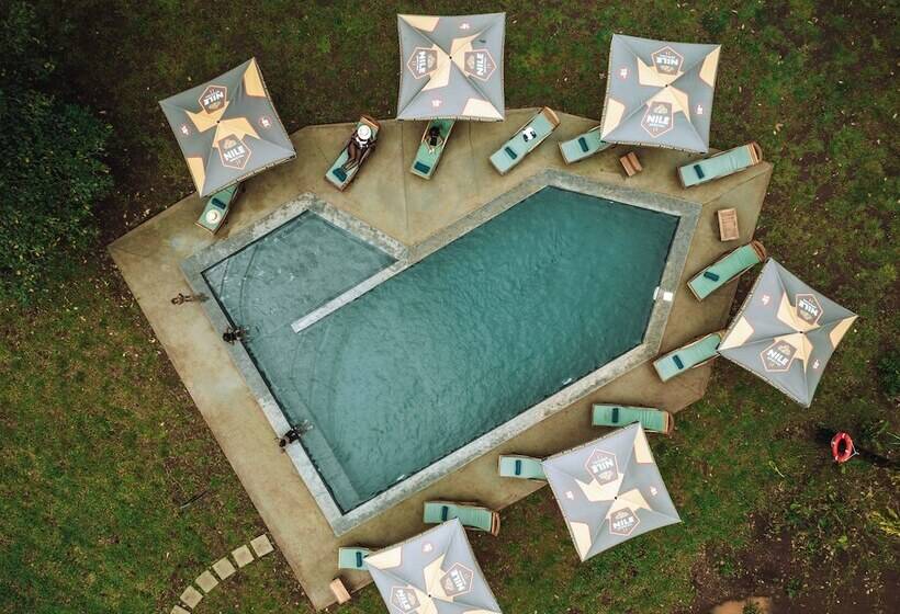 هتل Adrift River Club