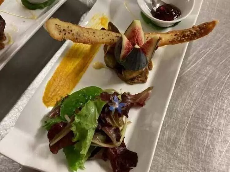 Hotelli Aux Vieux Arceaux