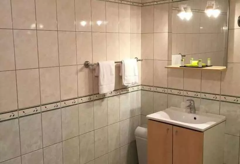 Hotelli Aux Vieux Arceaux