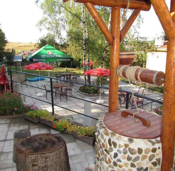 酒店 Boryka Family