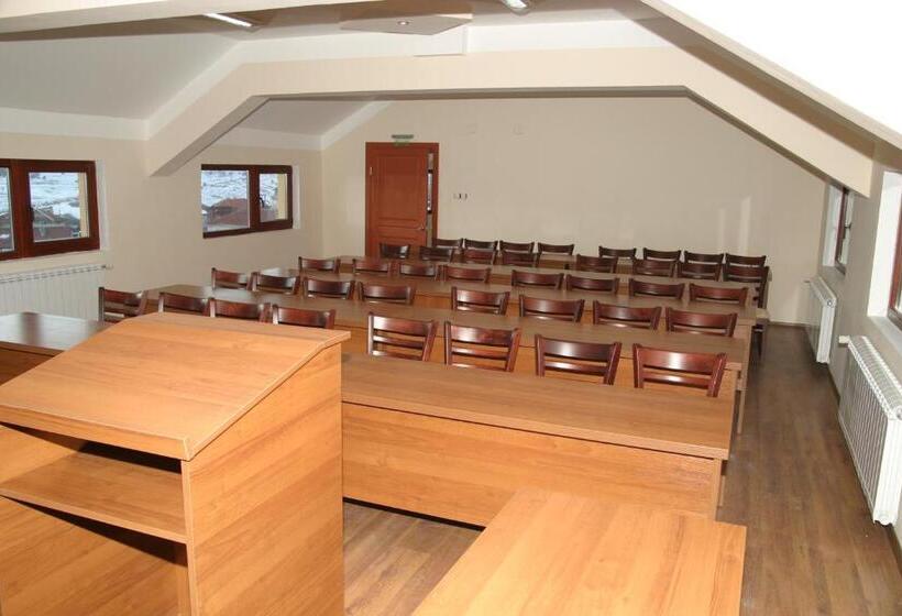 酒店 Boryka Family