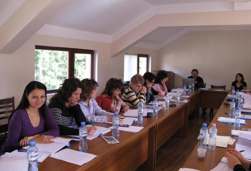 酒店 Boryka Family