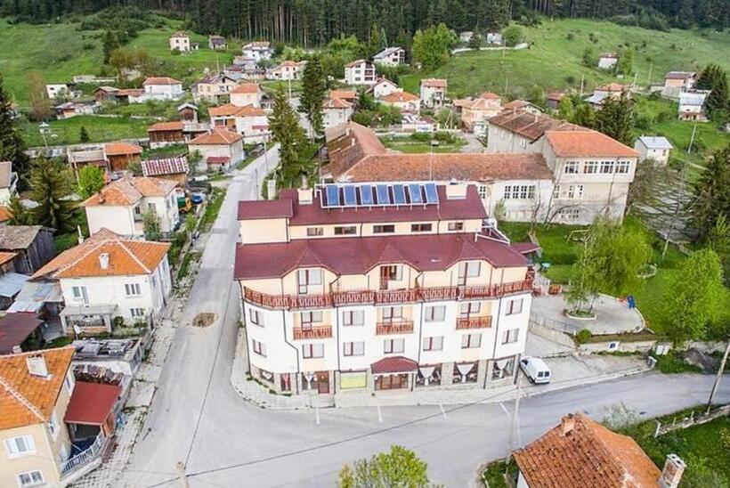 酒店 Boryka Family