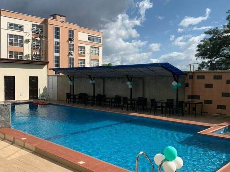 هتل De Silver Green Luxury