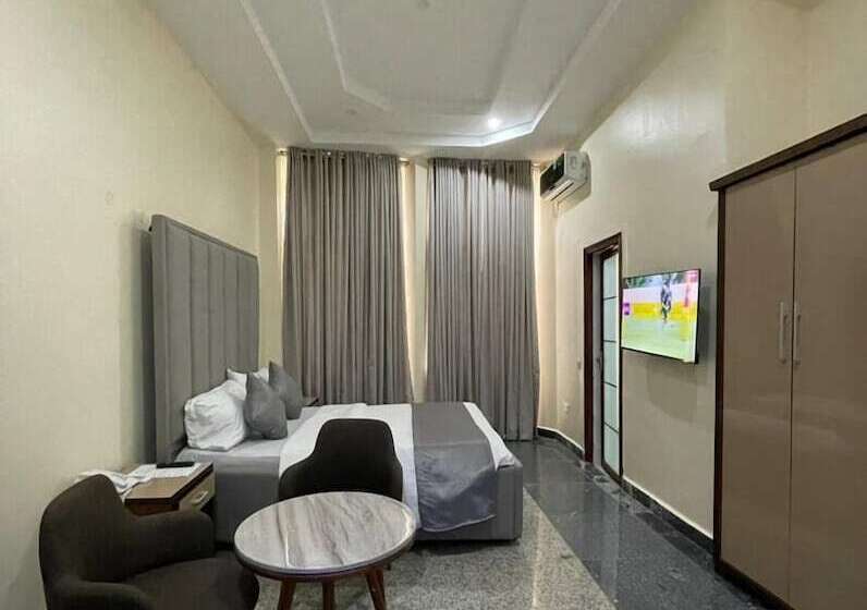 هتل De Silver Green Luxury