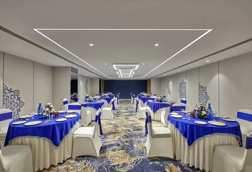 ホテル Holiday Inn Express Bengaluru Bommasandra By Ihg