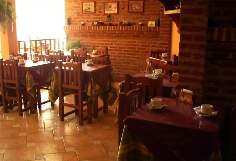 هتل Hosteria Del Sur