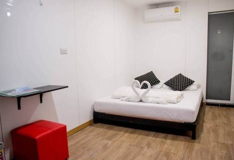 Hotel Innbox Chiangmai