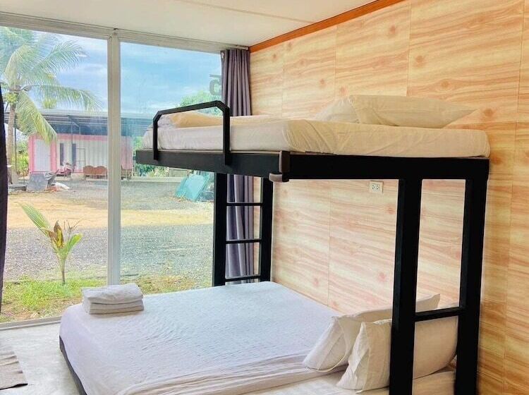 Hotel Innbox Chiangmai